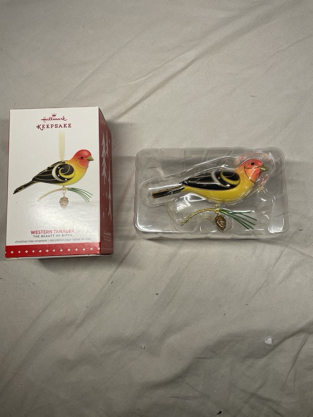 Hallmark Keepsake Western Tanager Beauty of Birds Ornament 2015 QX9159